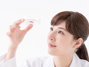 憧れの医療業界。研究者の道。大手企業で働くこと。
実務経験ゼロでも、すべて叶えられます。