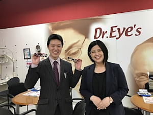 【ノルマなし】お客さまに寄り添った販売スタイル
接客好きならメガネに馴染みがなくてもOK!